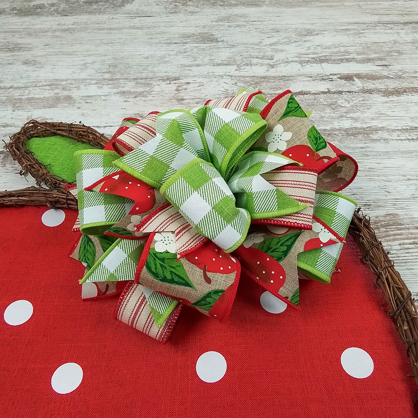Gift Ideas for Teacher, Apple Door Hanger