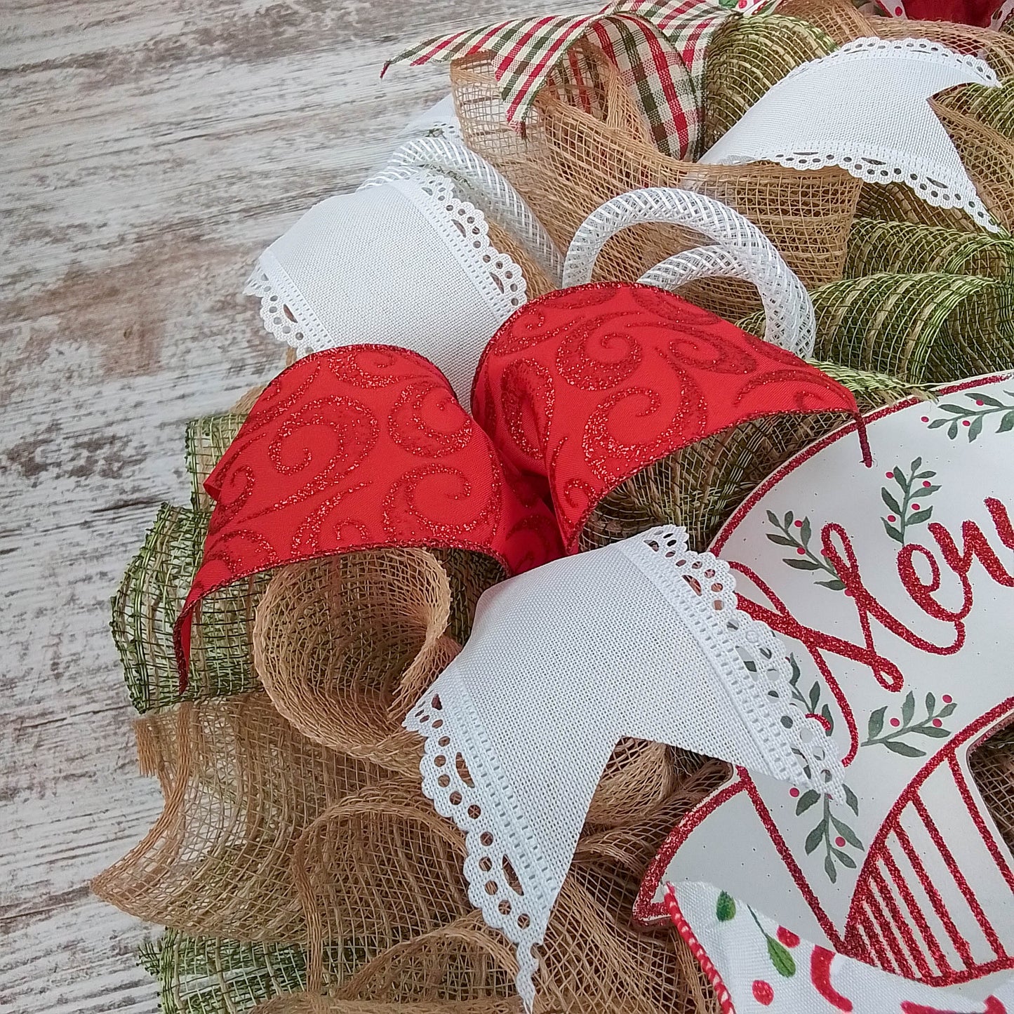 Merry Christmas Wreaths - Farmhouse Wreath Ideas for Christmas - Xmas Rustic Jute Door Decoration - Red Green Burlap Beige White