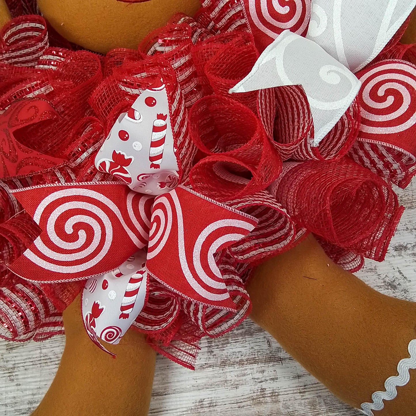 Gingerbread Wreath | Outdoor Christmas Wreath | Mesh Front Door Wreath | Red Brown White - Pink Door Wreaths