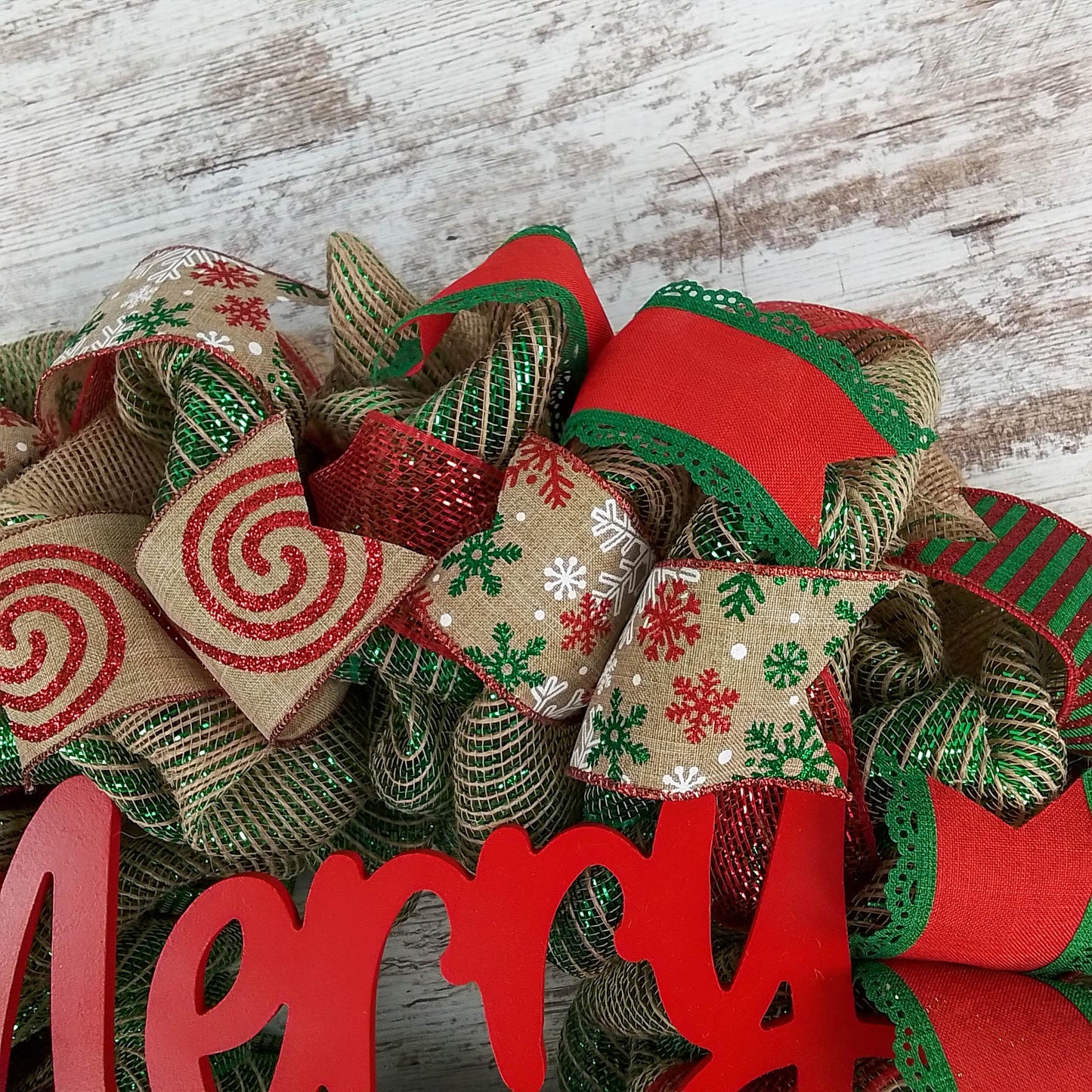 Rustic Merry Christmas Wreath | Mesh Christmas Outdoor Front Door Wreath | Red Jute Green Burlap - Pink Door Wreaths