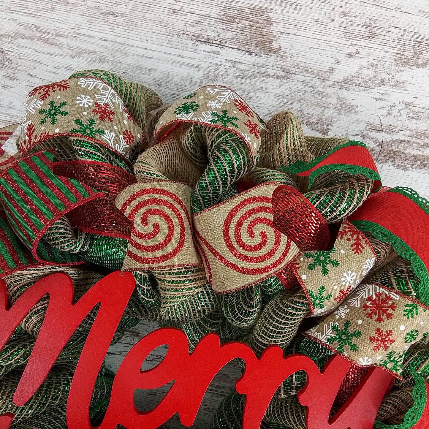 Rustic Merry Christmas Wreath | Mesh Christmas Outdoor Front Door Wreath | Red Jute Green Burlap - Pink Door Wreaths