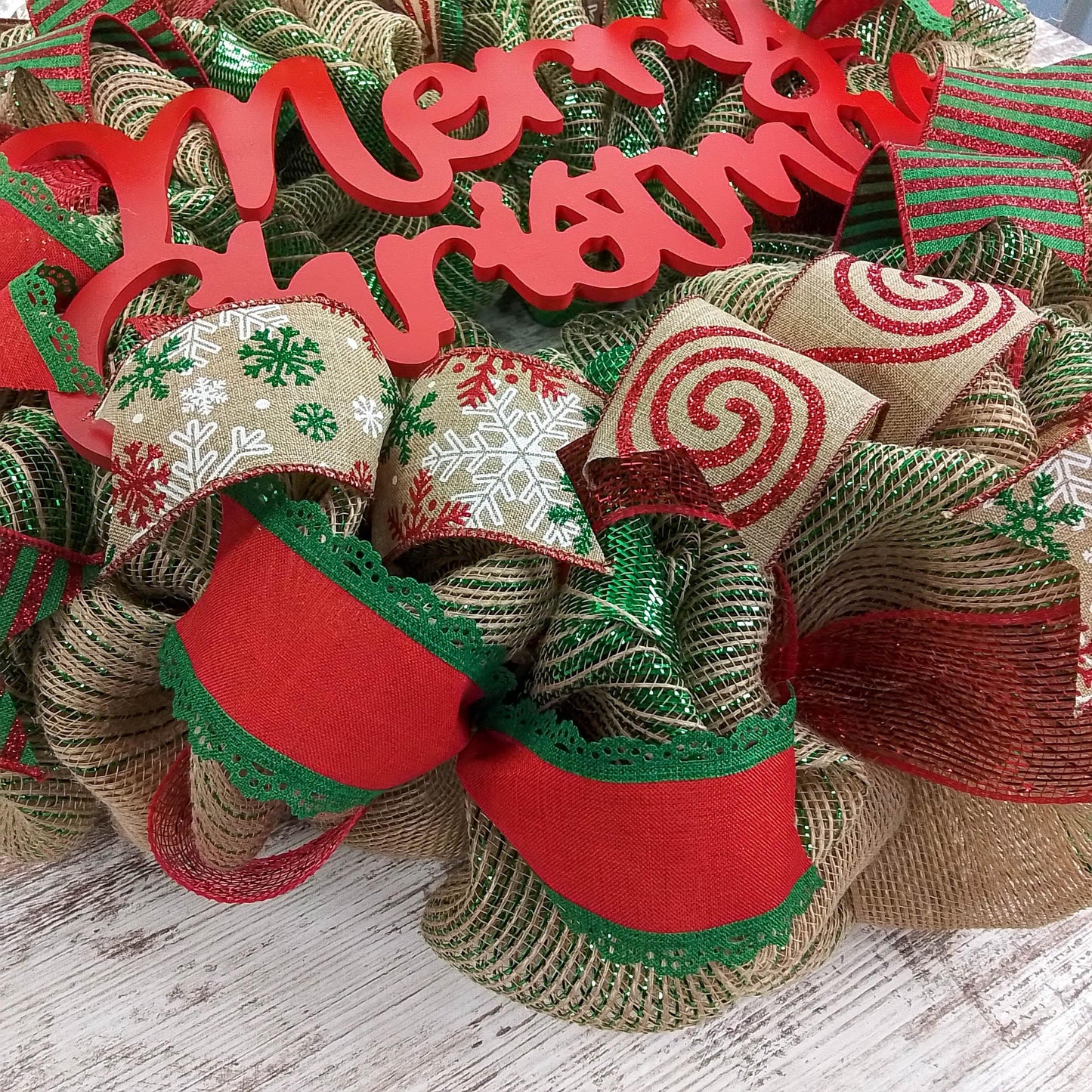 Rustic Merry Christmas Wreath | Mesh Christmas Outdoor Front Door Wreath | Red Jute Green Burlap - Pink Door Wreaths
