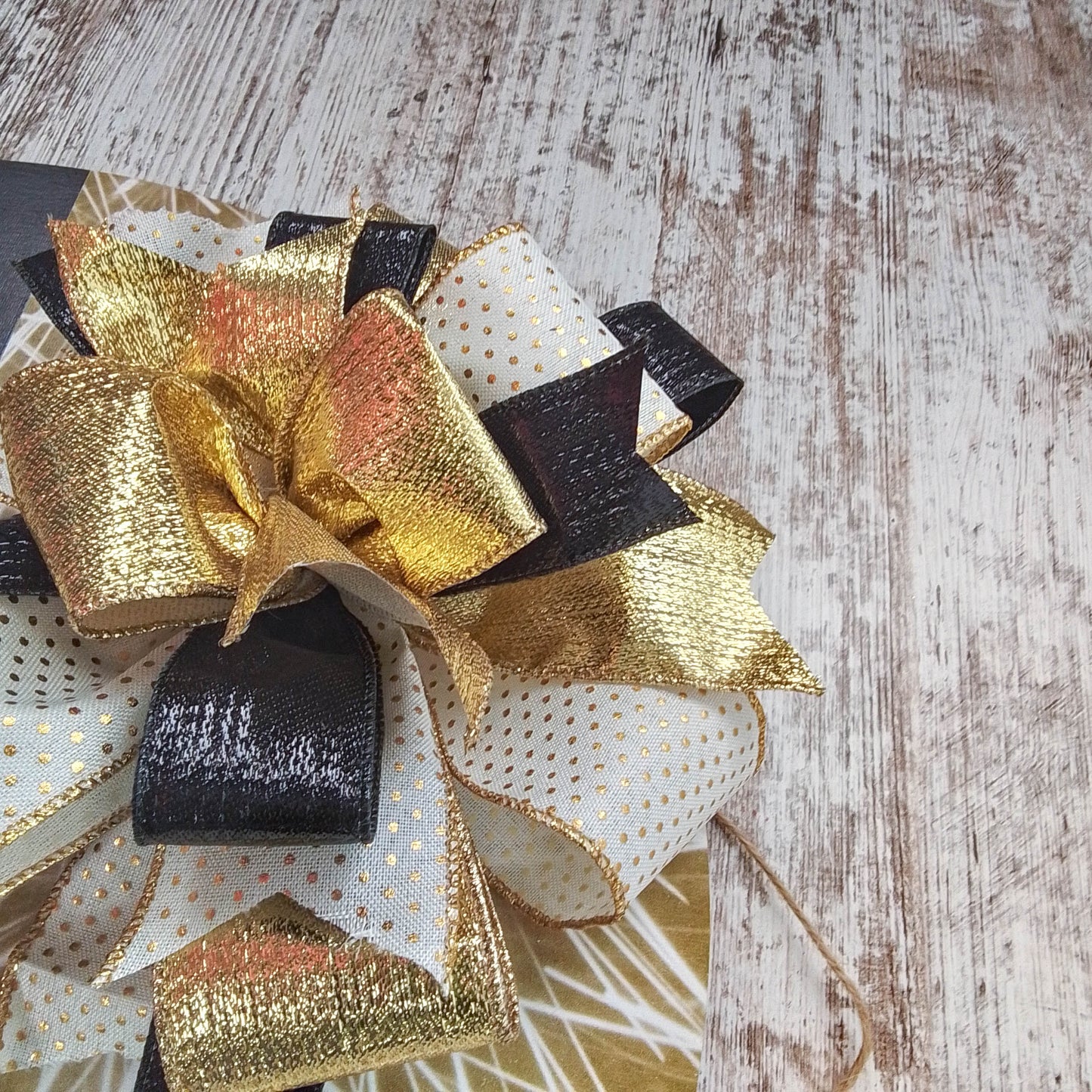 New Year's Door Hanger, Festive Home Decor, Party Gift Idea