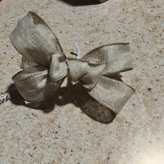 Beige Wreath Add On Bow